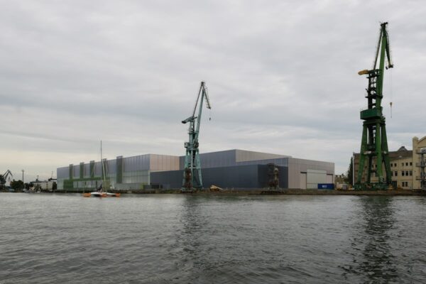 MEW - Hala produkcyjna wież dla morskiej energetyki wiatrowej